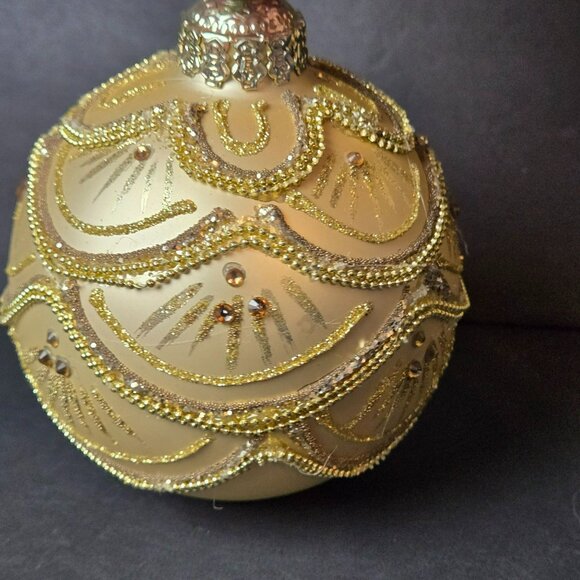 Frontgate Gold Beaded Scalloped Glass Ornament 4 Inch Handcrafted Holiday Decor - Picture 4 of 8